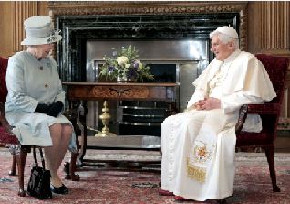 Pope Benedict XVI with the queen Elizabeth