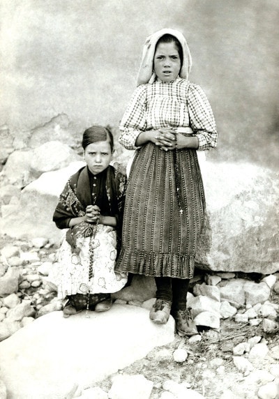 Jacinta Marto and Lucia Dos Santos, in 1917